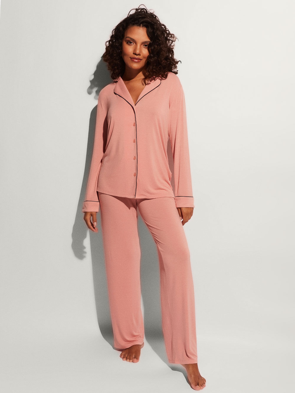 Pijama Manga Longa Com Calça Estampada - (5025) - Brisa Modas - A Melhor  Multimarcas de SP. Roupas Femininas e Masculinas. Também no Plus Size